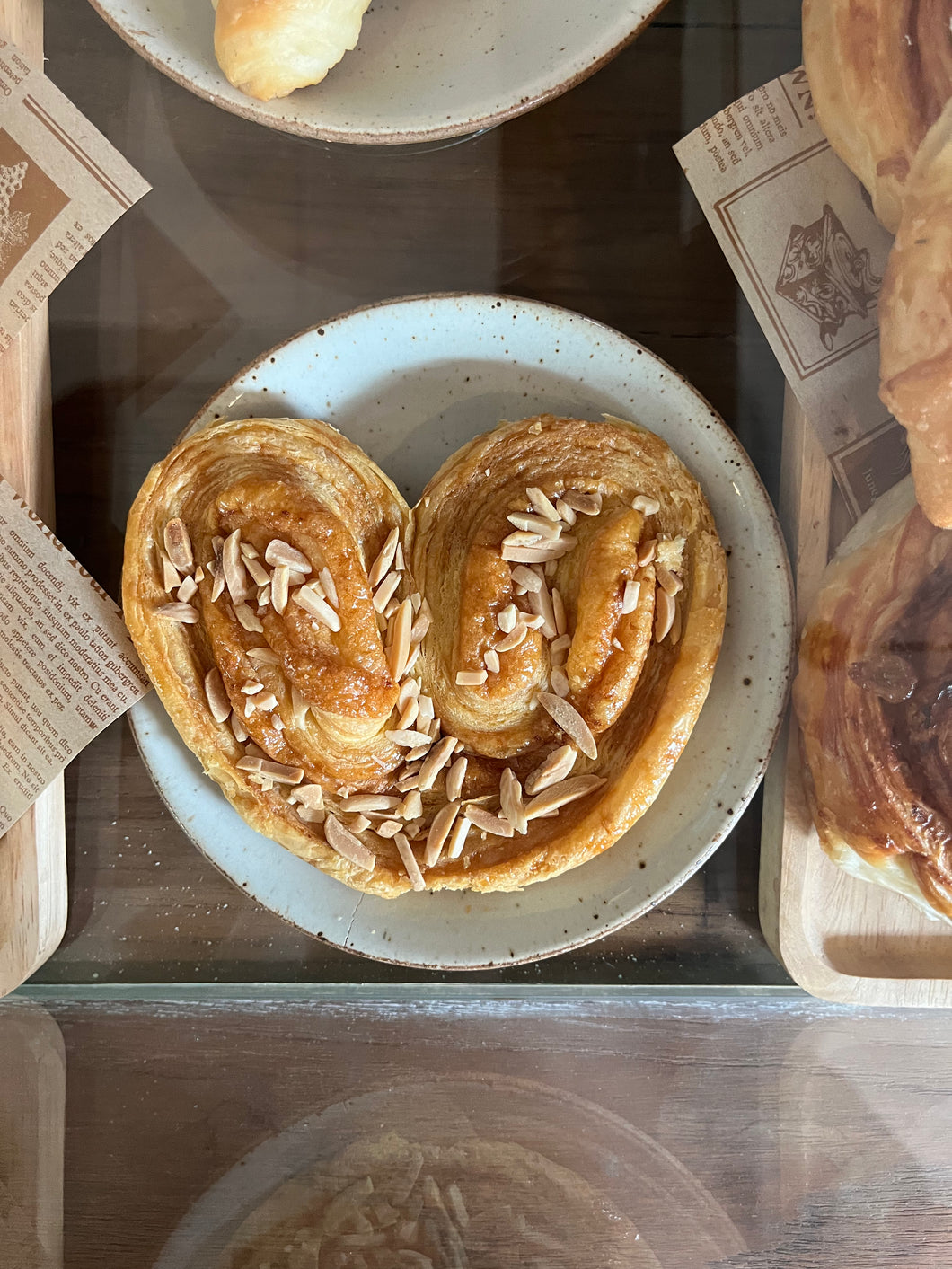 Butterfly almond honey